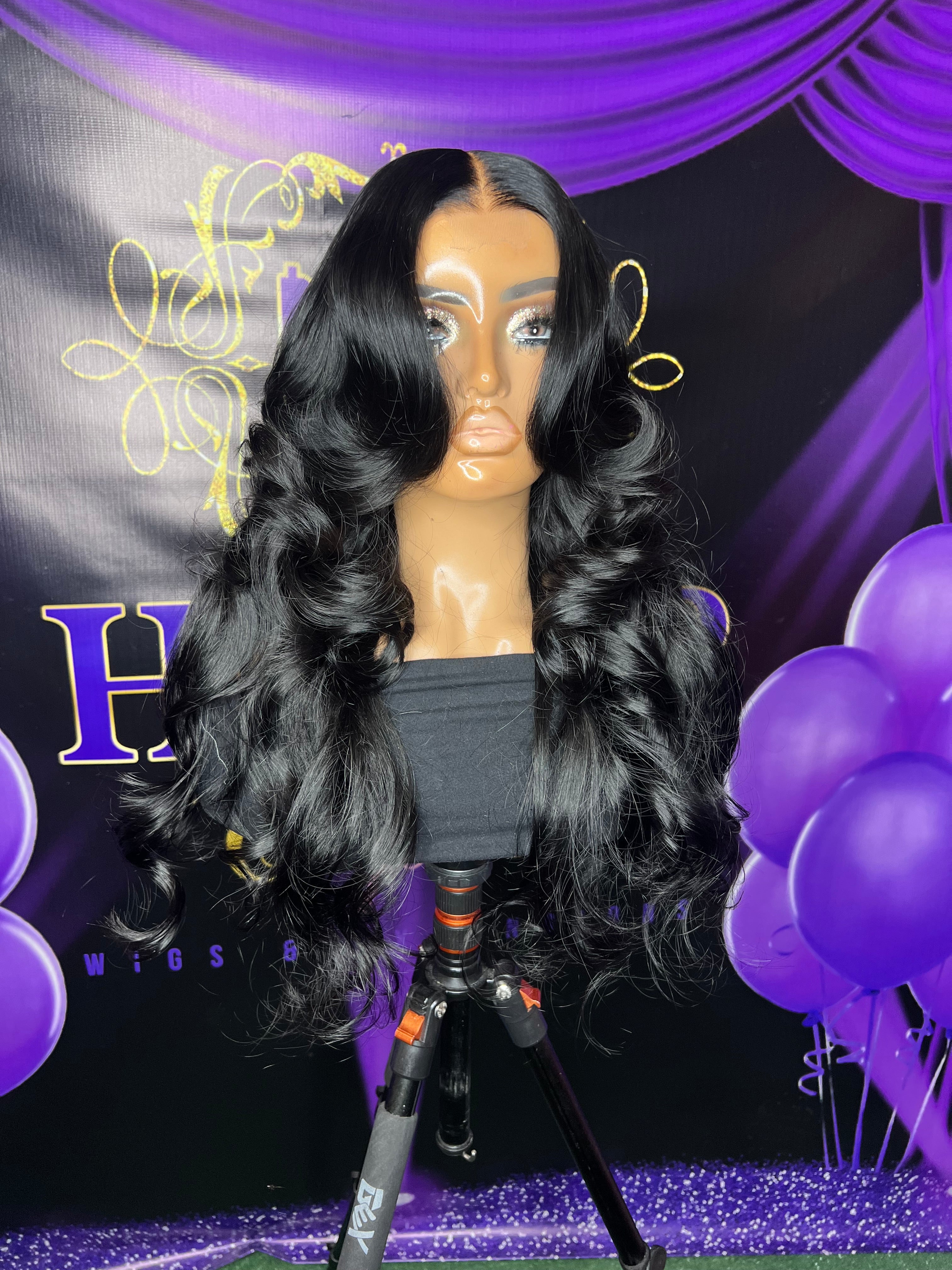 Megan (jet black) lux