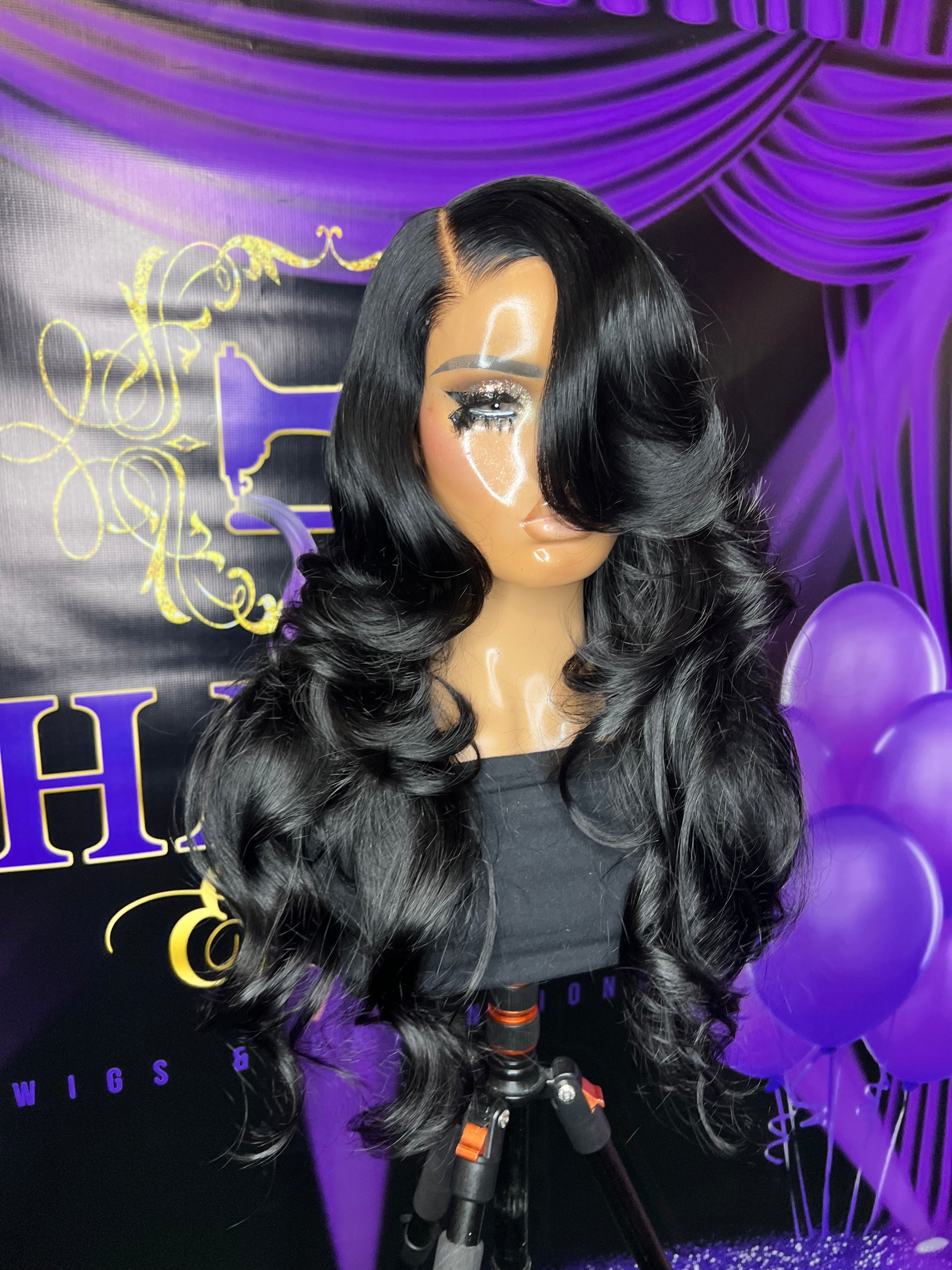 Megan (jet black) lux